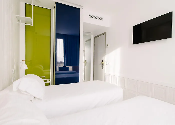 Hotel Atypik Clichy