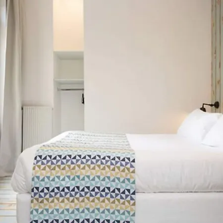 Atypik Hotel 3* Clichy