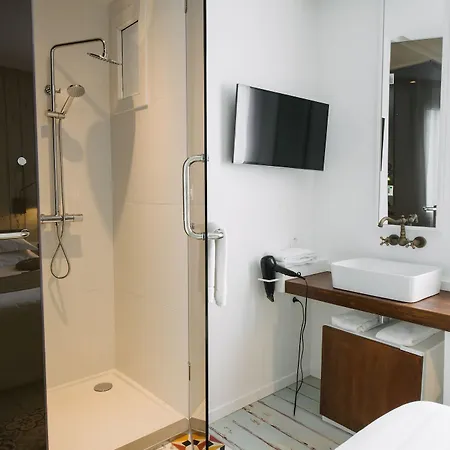 Atypik Hotel Hotel Clichy
