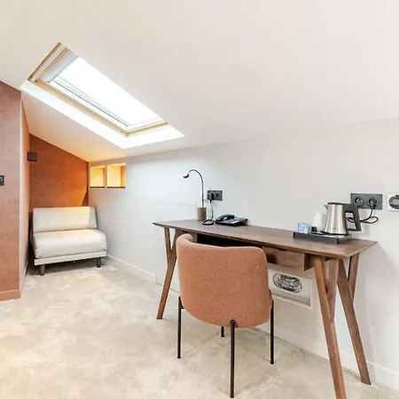 Atypik Hotel Clichy