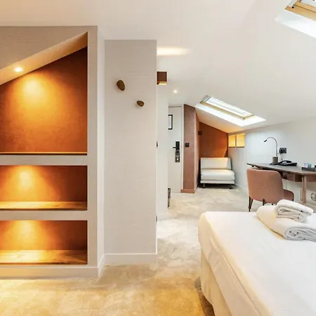 Atypik Hotel Clichy