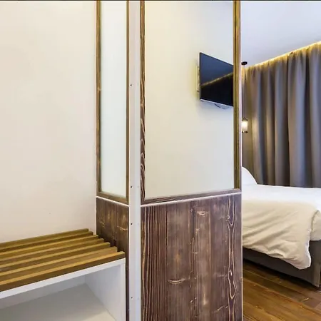 Hotel Atypik Hotel 3*